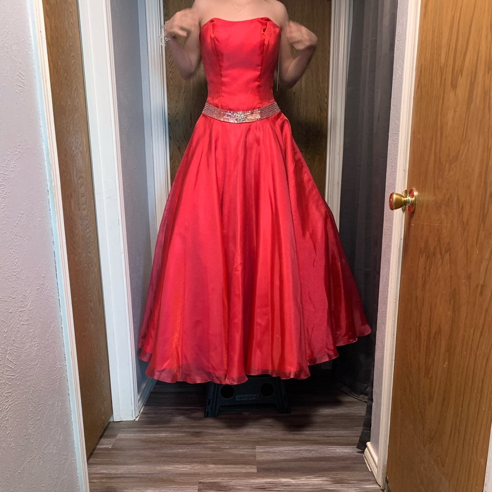 Sherri Hill prom dress
